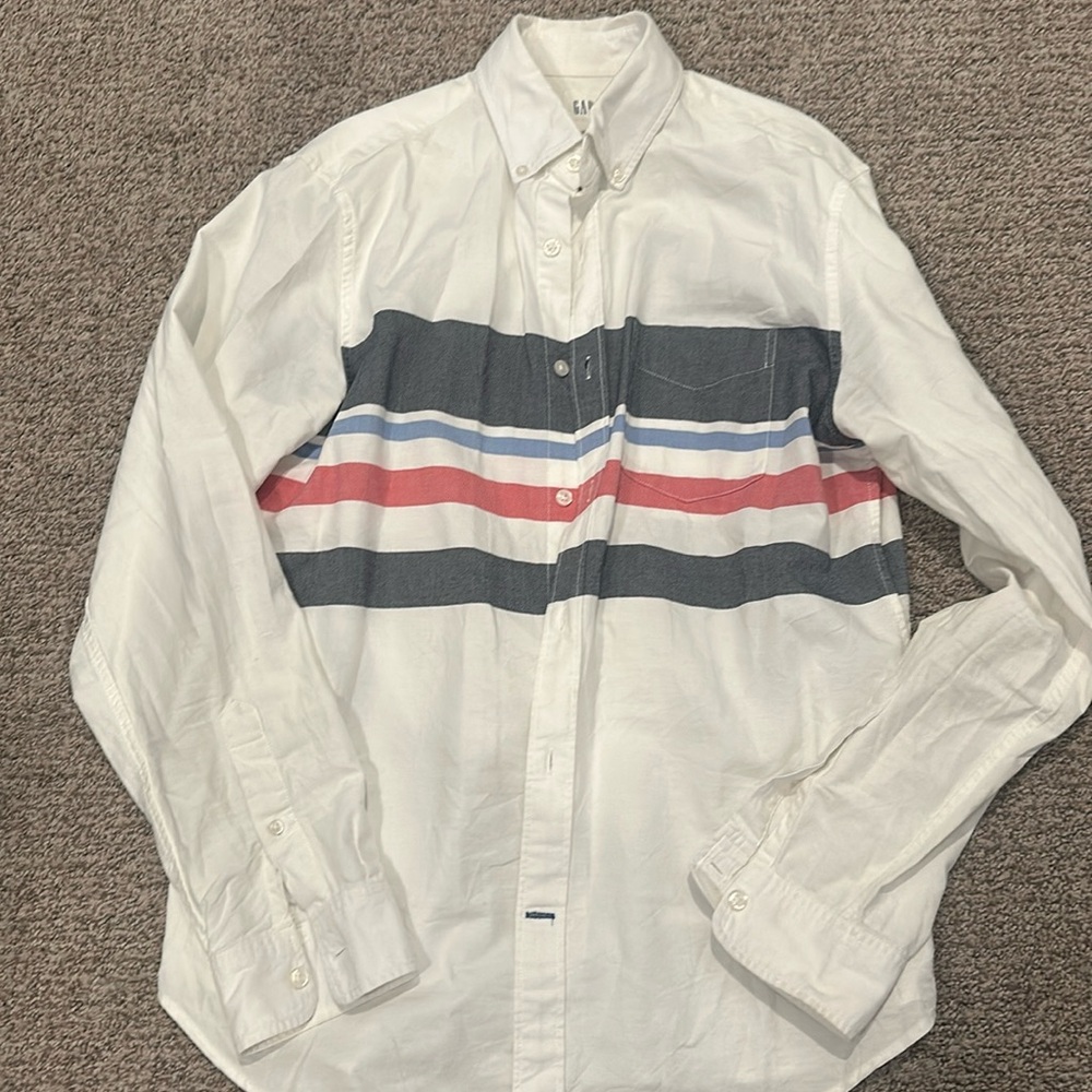 GAP button down